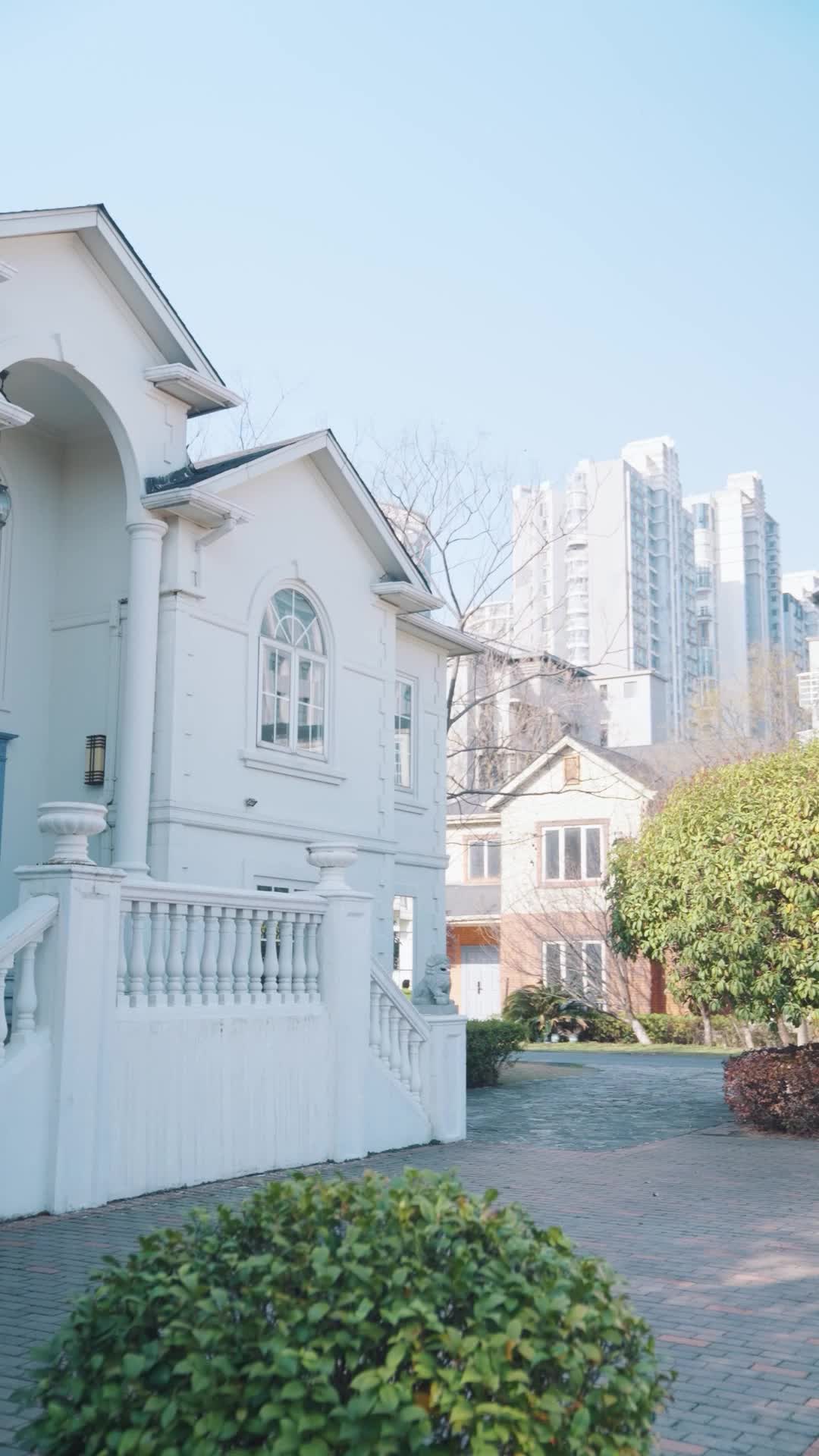 Tập 51 - Là Ai Chẳng Vướng Bụi Trần